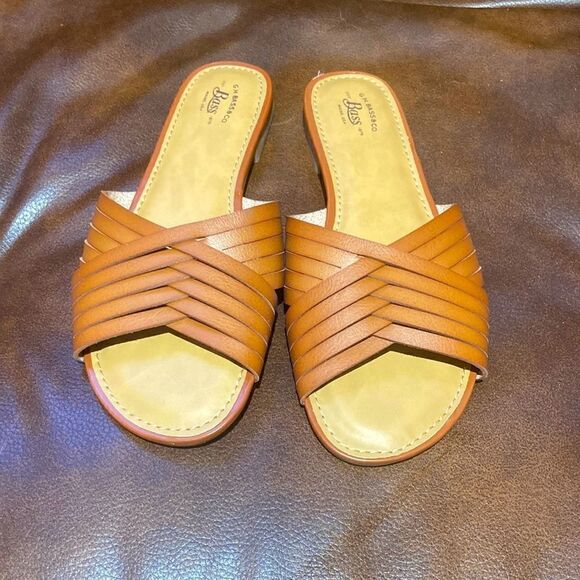 Gh bass & co slides sandals size 6 m new - Picture 1 of 3